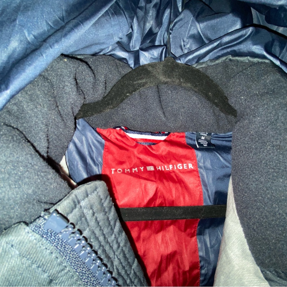 Colorblock Puffer Jacket - Picture 2 of 3